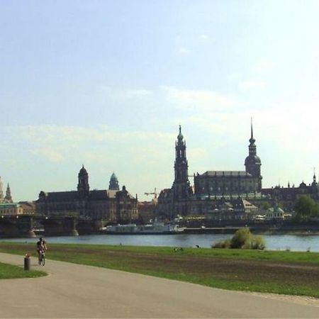 Exklusive Ferienwohnung An Der Elbe Dresda Exterior foto