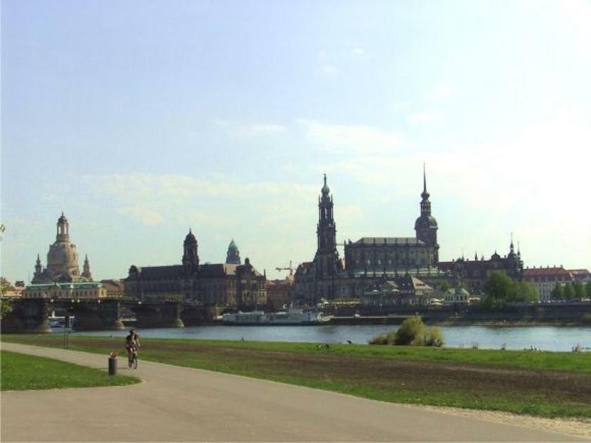 Exklusive Ferienwohnung An Der Elbe Dresda Exterior foto